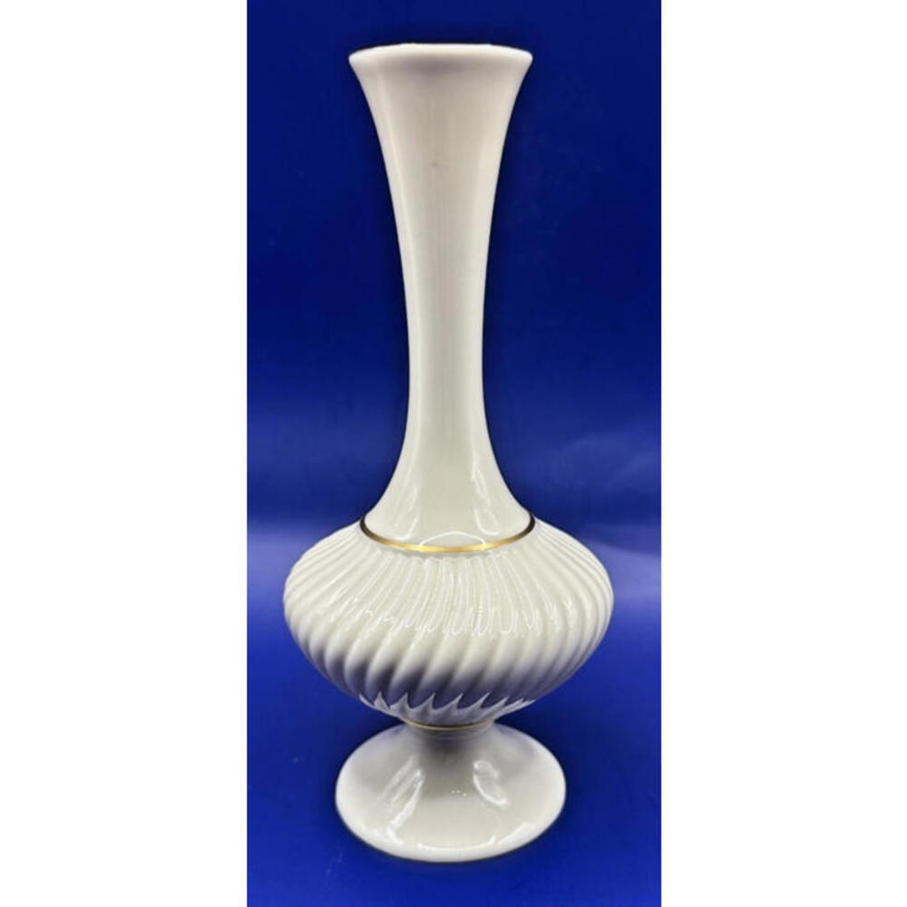 Vintage Lenox Ivory Porcelain Bud Vase – 24K Gold Trim – Made in USA – 7”